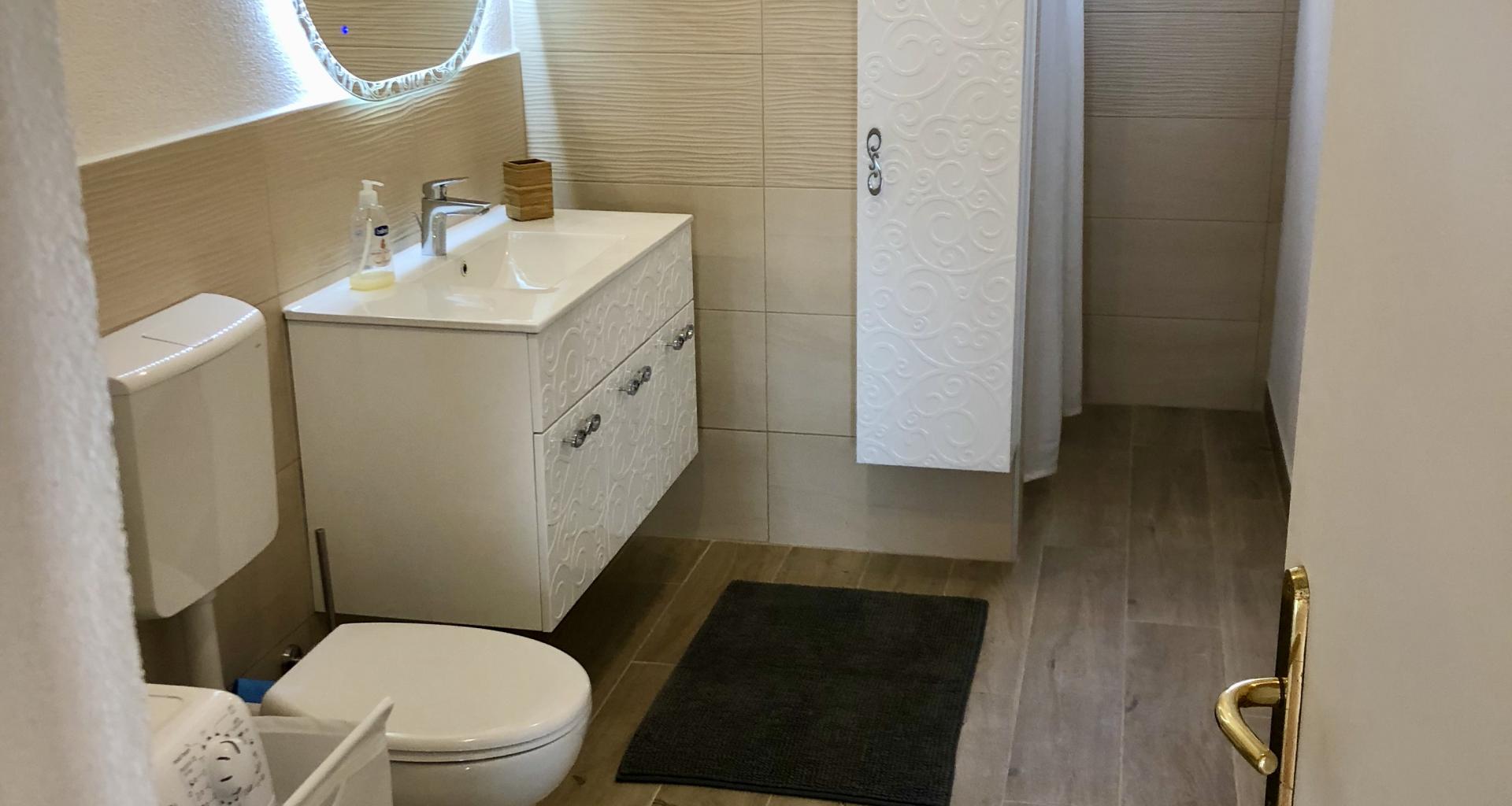 Apartmani i sobe