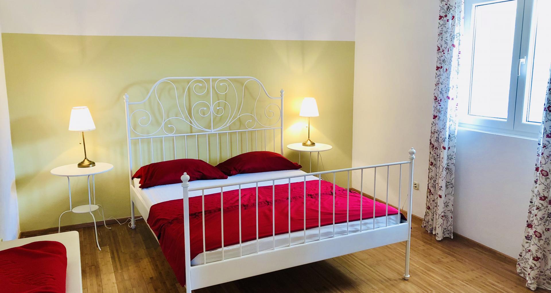 Apartmani i sobe
