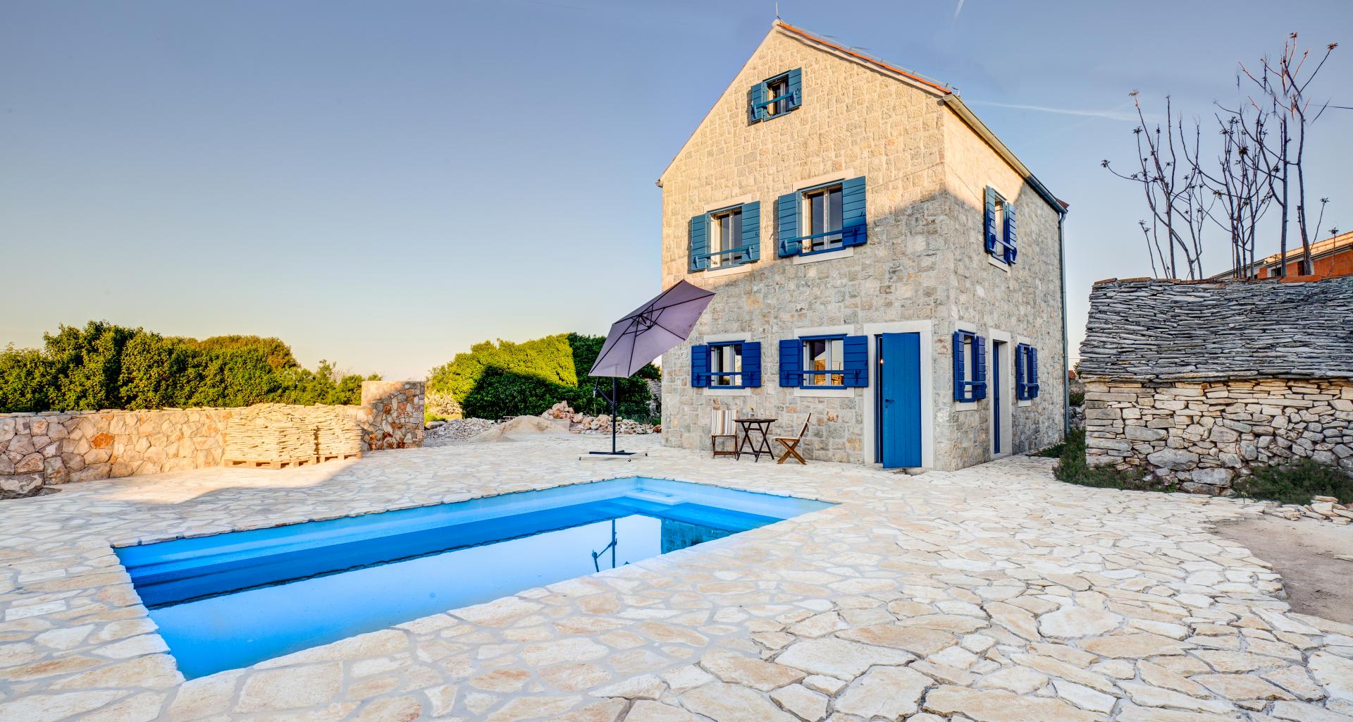 Apartmani i sobe
